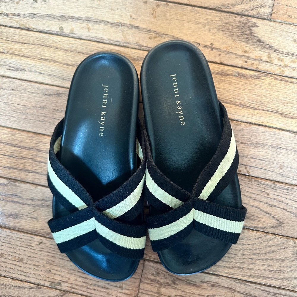 New never worn Jenni Layne slides